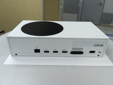 Б/в Ігрова приставка Microsoft xbox series s 512gb 01-200916334