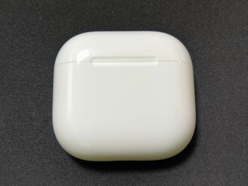 Б/в Навушники Apple airpods 4 with active noise cancellation 01-201051434
