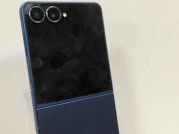 Б/в Мобільний телефон Samsung galaxy flip7 12/512gb 01-201110415
