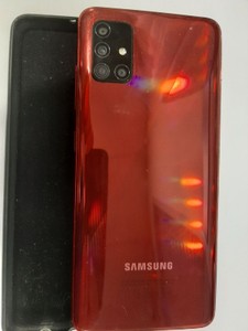 Б/в Мобільний телефон Samsung a515f galaxy a51 4/64gb 01-201113047