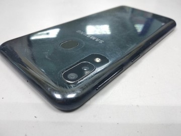 Б/в Мобільний телефон Samsung galaxy a20e sm-a202f 3/32gb 01-201115004