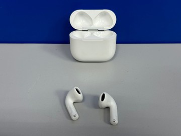 Б/в Навушники Apple airpods 4 with active noise cancellation 01-201123720
