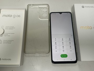 Б/в Мобільний телефон Motorola moto g06 4g 4/64gb 01-201159628