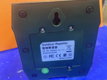 16-000229157: Outodoor repeller
