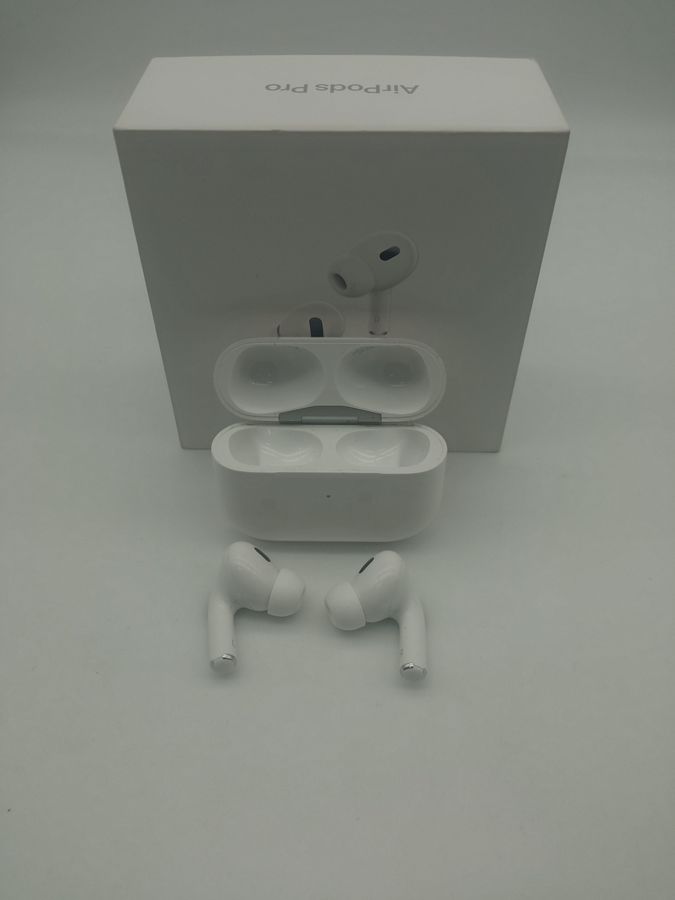 airpods pro 2nd generation with magsafe charging case usb-c