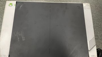 01-200605988: Microsoft xbox one s 1tb