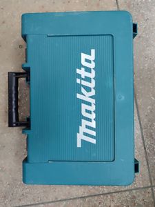 01-200777864: Makita hr2470