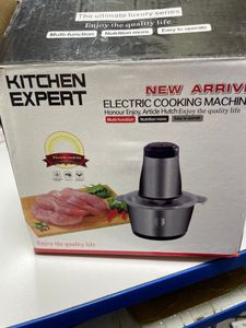 Б/в Блендер-подрібнювач ручний Без Виробника без моделі 01-200804689