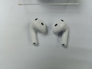 Б/у Наушники Apple airpods 4 01-200822110