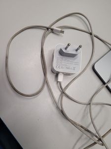 Б/у Ноутбук Apple macbook pro 13.3/ core i7 3.3ghz/ ram16gb/ ssd512gb/ intel iris 550/ touch bar 01-200821480