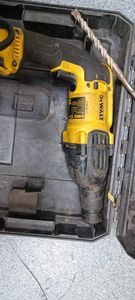 Б/в Перфоратор Dewalt d25133k 01-200833831