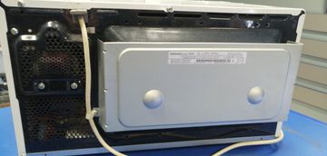 Б/в Мікрохвильова піч Samsung ge83krw 01-200848459