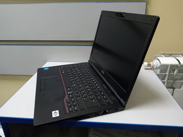 Б/в Ноутбук Fujitsu 14/core i3-1115g4 ddr4/16gb ddr4/ssd 256 gb/*інтегрована 01-200848267