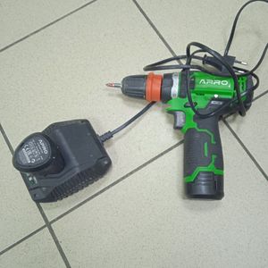 Б/в Шурупокрут Apro 12в, 1,5а, 12dc, 2 акб, зу, кейс 01-200855635