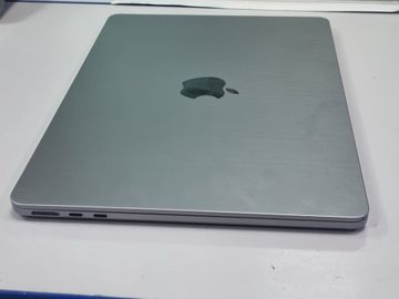 Б/у Ноутбук Apple macbook air 13.6/ m2 / ram 16gb/ ssd 256gb/ gpu 8 core 01-200864524