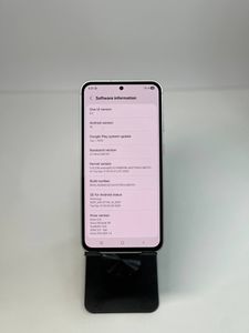 Б/в Мобільний телефон Samsung galaxy s23 fe sm-s711w 8/128gb 01-200867984