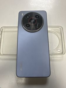 Б/в Мобільний телефон Zte nubia v70 max 6/128gb 01-200887802