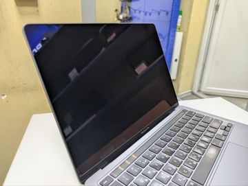 Б/в Ноутбук Apple macbook pro/13.3/ core i5 1,4ghz/ ram8gb/ ssd256gb/ iris plus 645/ retina, truetone, touch bar 01-200896675