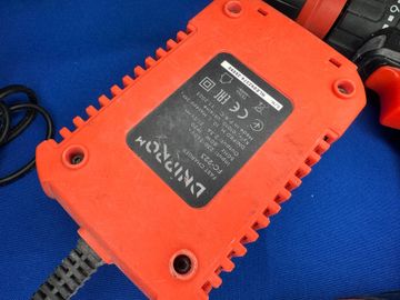 Б/в Шурупокрут Dnipro-M cd-218q 1акб 4ah зп 01-200902448