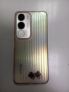 Б/у Мобільний телефон Vivo y19s 6/128gb 01-200904345