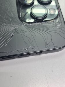 Б/в Мобільний телефон Apple iphone 14 pro 256gb esim 01-200901571