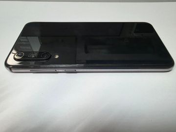 Б/в Мобільний телефон Xiaomi mi 9 se 6/64gb 01-200905999