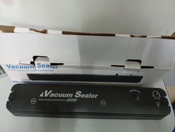 Б/в Вакуумний пакувальник Vacuum Sealer yq-688 01-200908142