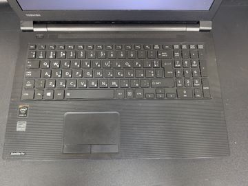 Б/у Ноутбук Toshiba 15/core i3 4005u ddr3/4gb ddr3/hdd 500 gb/ssd *відсутній/*інтегрована 01-200909734