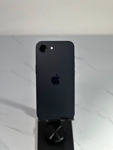 Б/в Мобільний телефон Apple iphone 16e 128gb 01-200929712