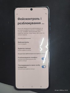 Б/в Мобільний телефон Motorola razr 60 8/256gb 01-200930603