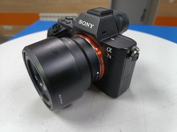 Sony alpha a7 ii / fe 50mm f/1.8