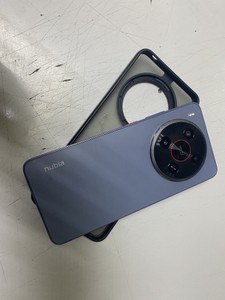 Б/в Мобільний телефон Zte nubia v70 max 6/128gb 01-200941478