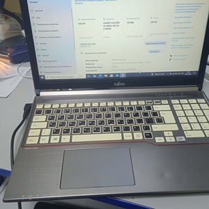 Б/у Ноутбук Fujitsu 15/core i5 6300u ddr3/8gb ddr3/hdd *відсутній/ssd 256 gb/*інтегрована 01-200944053