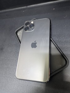 Б/в Мобільний телефон Apple iphone 11 pro 64gb 01-200973713