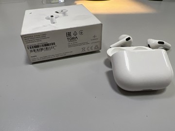 Б/в Навушники Apple airpods 4 with active noise cancellation 01-200975360