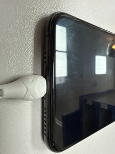 Б/у Мобільний телефон Apple iphone xs max 64gb 01-200992295