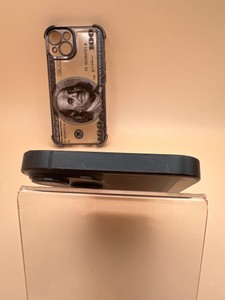 Б/в Мобільний телефон Apple iphone 14 256gb 01-200995303