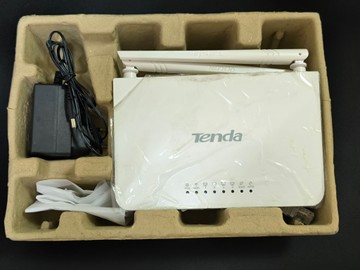 Б/у Беспроводный маршрутизатор Tenda f300 01-201001233
