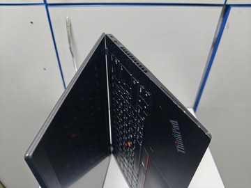 Б/в Ноутбук Lenovo 14/core i7 8565u ddr3/8gb ddr3/hdd *відсутній/ssd 256 gb/*інтегрована 01-201008506