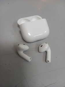 Б/в Навушники Apple airpods 4 01-201044247