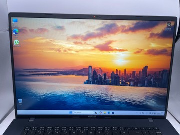Б/в Ноутбук Asus 17/ryzen 7 260 ddr5/16gb ddr5/hdd *відсутній/ssd 1000 gb/*інтегрована 01-201054998