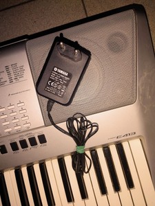 Б/у Синтезатор Yamaha psr-e413 01-201060882