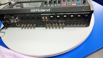 Б/в Мікшерний пульт Roland vr-120hd 01-200800299