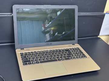 Asus 15/celeron n3060 ddr3/2gb ddr3/hdd *відсутній/ssd 400 gb/*інтегрована