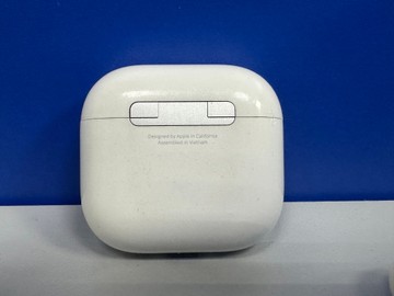 Б/в Навушники Apple airpods 4 with active noise cancellation 01-201123720