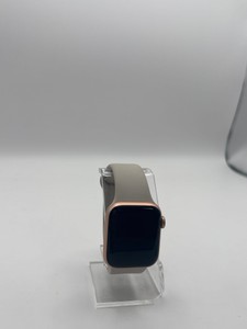 Б/в Смарт-годинник Apple watch se gps 40mm aluminum case 01-201128827
