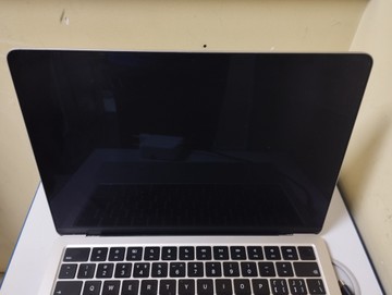 Б/в Ноутбук Apple macbook air 13.6" 2022 а2681/m2/ram16gb/ssd 1tb/liquid retina 13.6 01-201153981