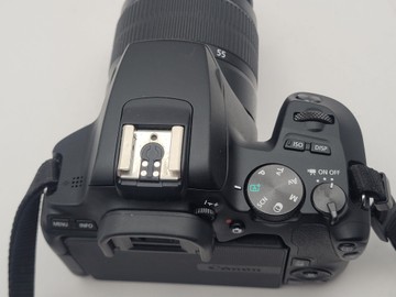 Б/в Фотоапарат Canon eos 250d-об'єктив canon zoom lens ef-s 18-55mm 1:3.5-5.6 iii 01-201159362