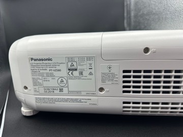Б/в Проектор Panasonic pt-vz580 01-200891084