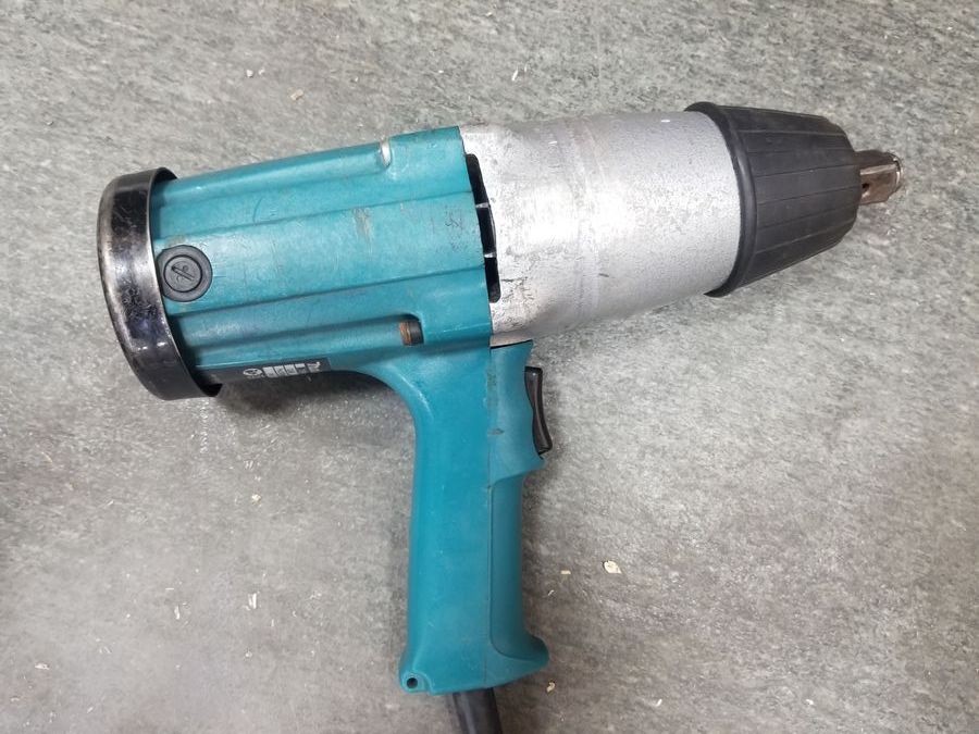 Makita 6906